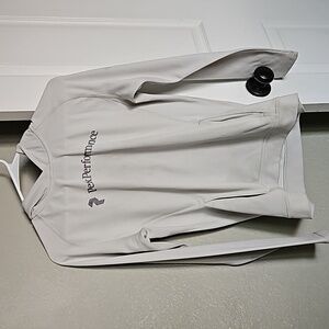 Peak Performance Women's Medium Hoodie